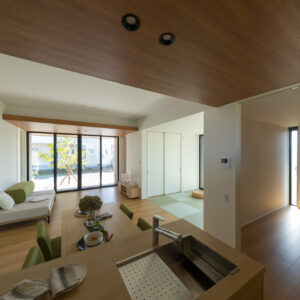 長崎県で建てる注文住宅の平屋casa piatto のリビングダイニング