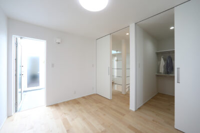 長崎県島原市の新築住宅（casa cube）主寝室の写真
